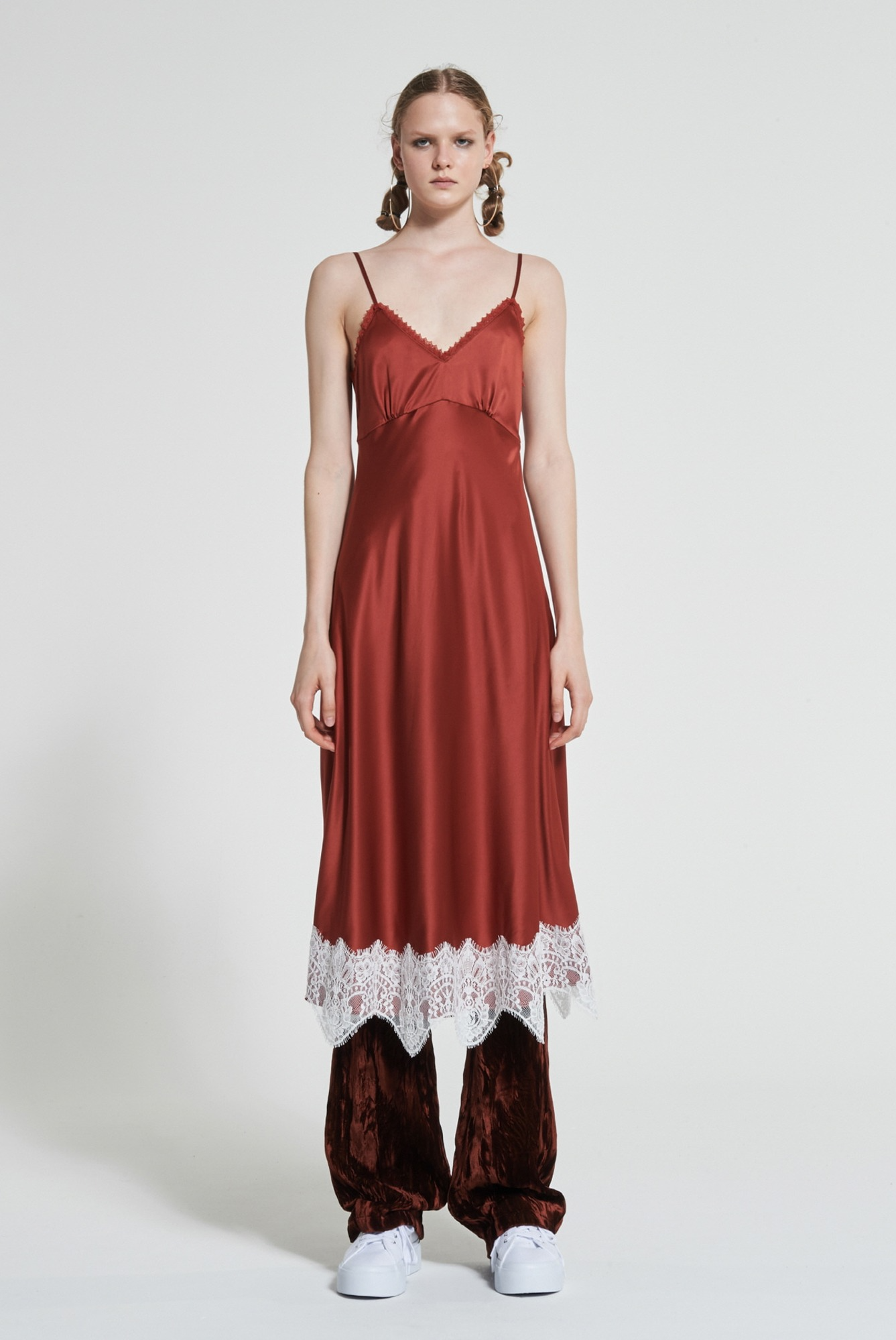 Lace Tremmed Sleeveless Dress